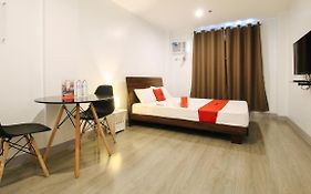 Reddoorz Near Zobel Roxas St